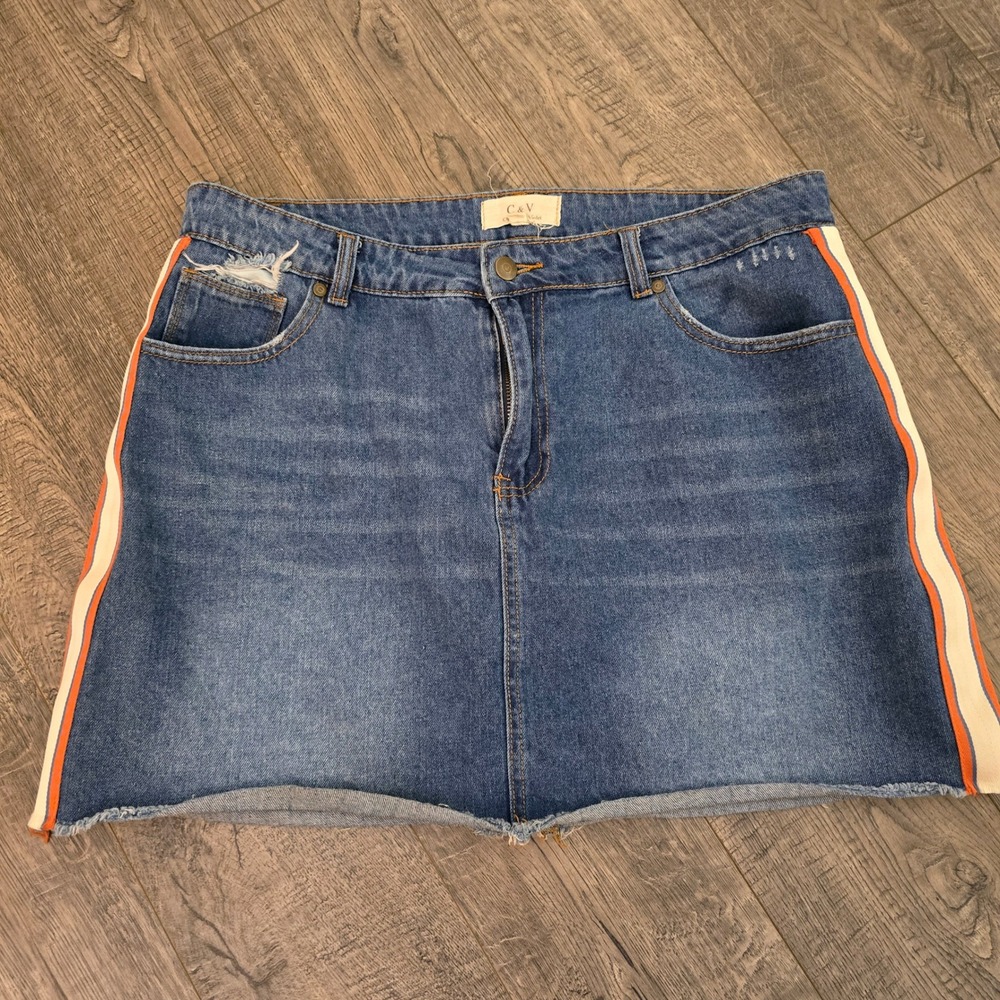 Chelsea & Violet Womens Blue Denim Mini‎ Skirt Side Stripe Raw Hem Size 31